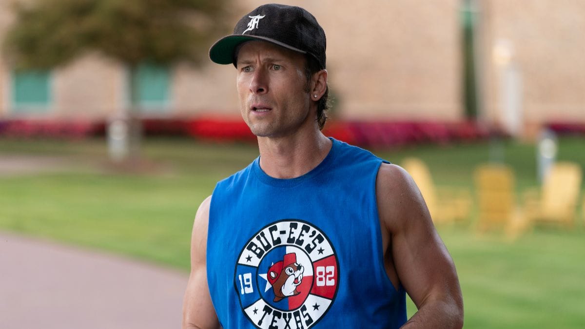 Actor Glen Powell as Russ Holliday in Chad Powers season 1, episode 3. (Photo Credit: Courtesy of Hulu.)