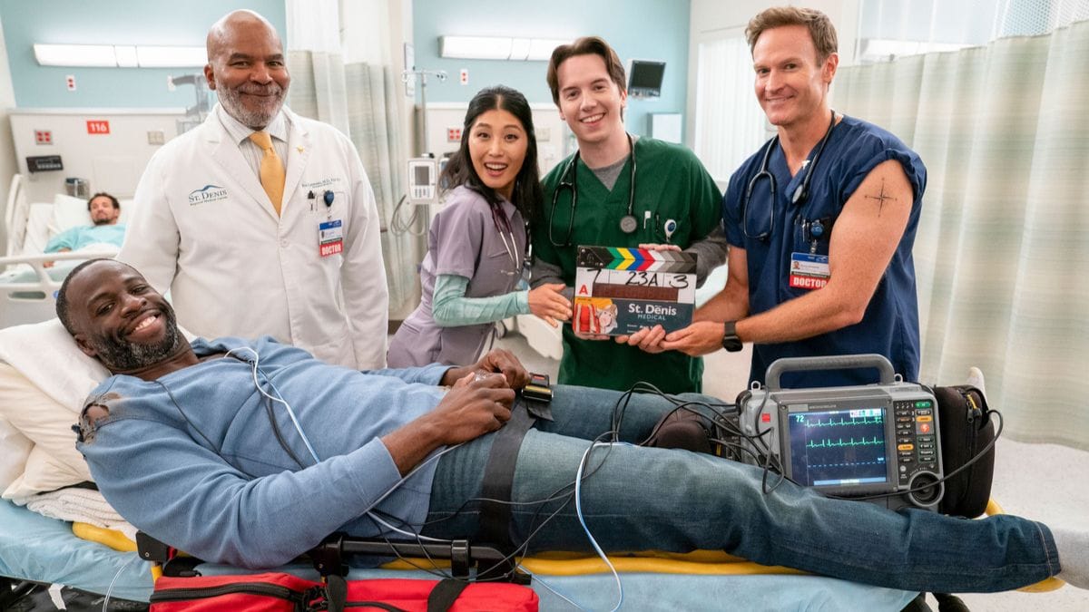 NBA player Draymond Green on the St. Denis Medical set with cast members David Alan Grier, Kahyun Kim, Mekki Leeper and Josh Lawson. (Photo Credit: Courtesy of NBC.)
