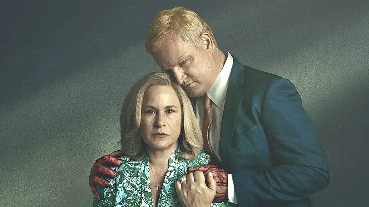 Actor Jason Clarke as Alex Murdaugh and Patricia Arquette as Maggie Murdaugh in Murdaugh: Death in the Family. (Photo Credit: Courtesy of Hulu.)