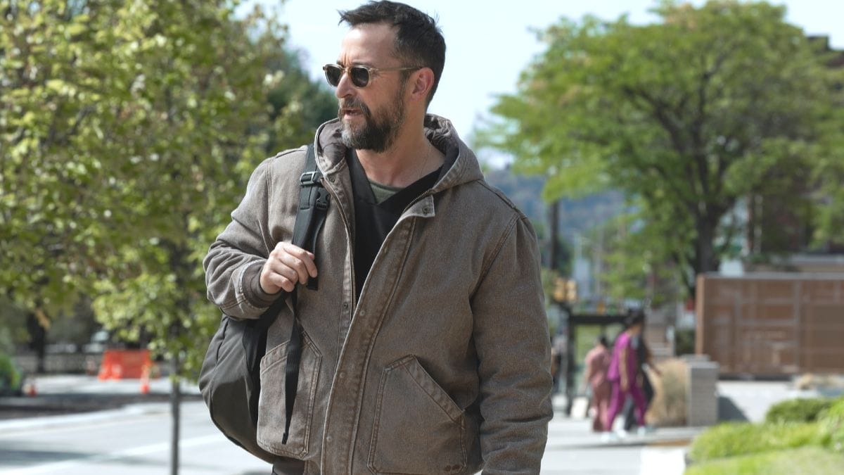 Actor Noah Wyle as Dr. Michael "Robby" Rabinovitch in The Pitt season 2 episode 1. (Photo Credit: Courtesy of HBO Max.)