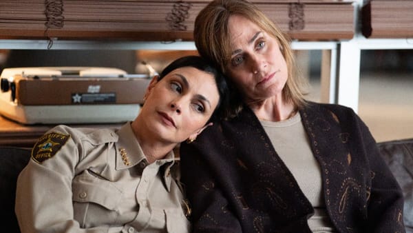 Actor Morena Baccarin as Mickey Fox and actor Diane Farr as Sharon Leone in Sheriff Country season 1, episode 2. (Photo Credit: Courtesy of CBS.)