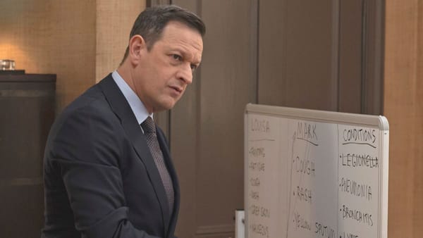 Actor Josh Charles as Dr. Martin Best in Best Medicine season 1 episode 7. (Photo Credit: Courtesy of FOX.)
